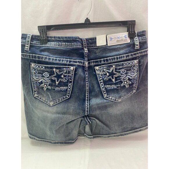 NWT Grace in LA Women's Plus Embellished Star Pocket Denim Shorts SZ 20 P-Short - Picture 2 of 8